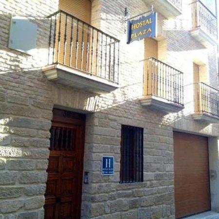 Hostal La Plaza Puente La Reina Exterior photo